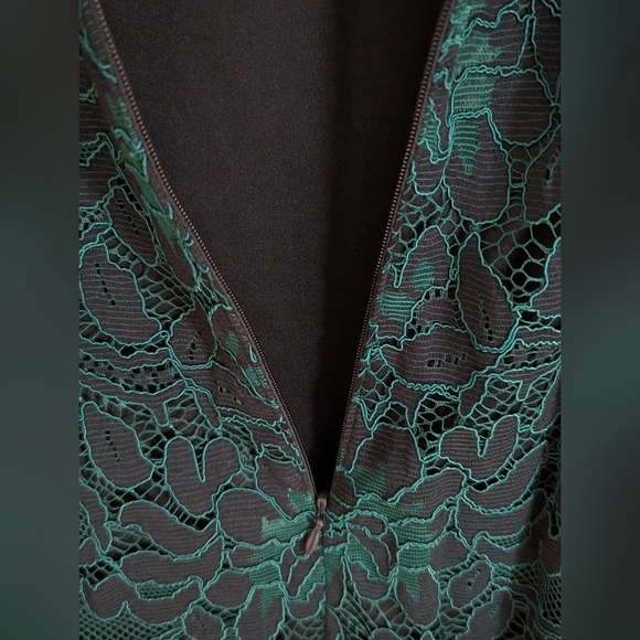 Jessica Howard Bell Sleeve Lace Dress - Picture 3 of 13